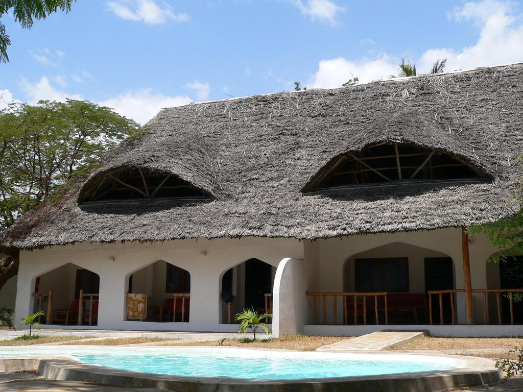 Ocean Sports Resort Watamu Esterno foto